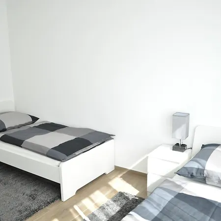 B Sleep & Work Gasthof Burgrieden