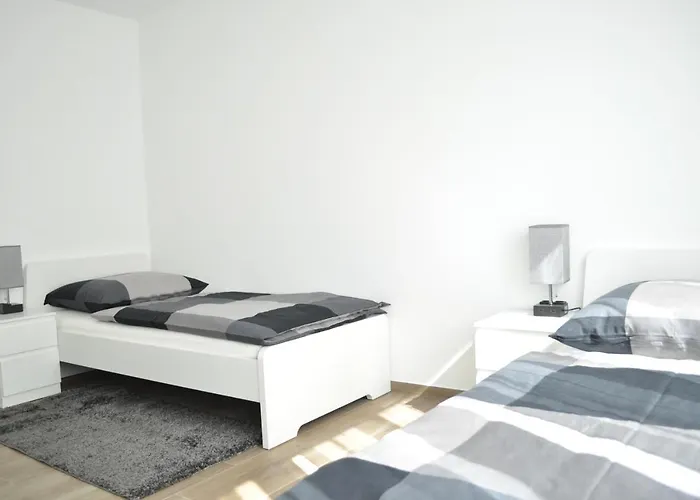 B Sleep & Work 招待所 Burgrieden