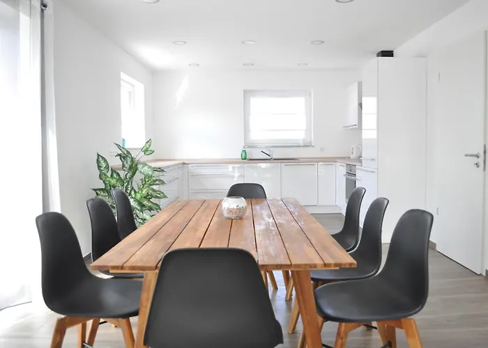 B Sleep & Work * Burgrieden